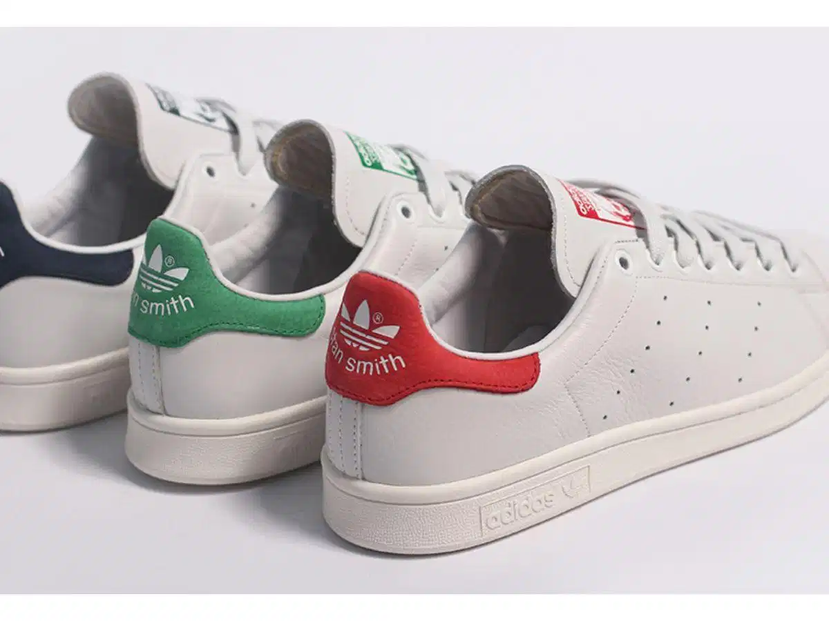 Những dòng giày kinh điển của Adidas Các mẫu giày kinh điển của Adidas gồm Superstar, Stan Smith và Forum