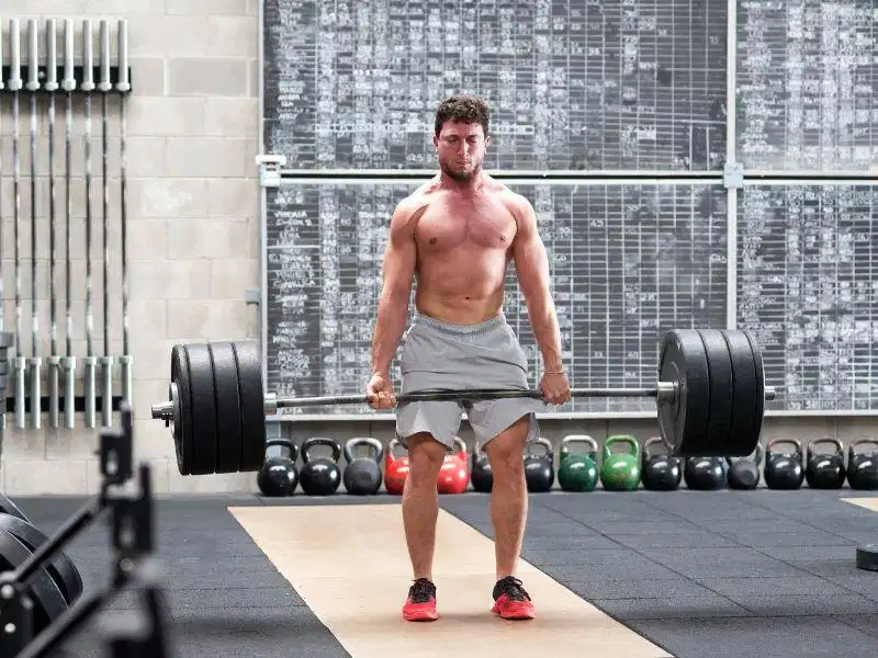 Những Lưu Ý Khi Tập Romanian Deadlift Để Tránh Chấn Thương Những lưu ý quan trọng để tránh chấn thương khi tập RDL