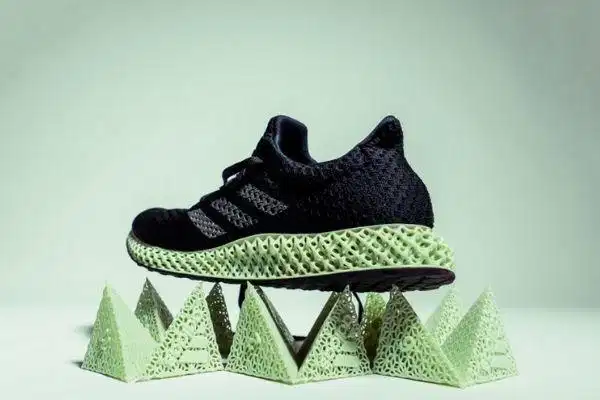 Đế giày in 4D Futurecraft của Adidas Cấu trúc mạng lưới tổ ong đệm Futurecraft 4D