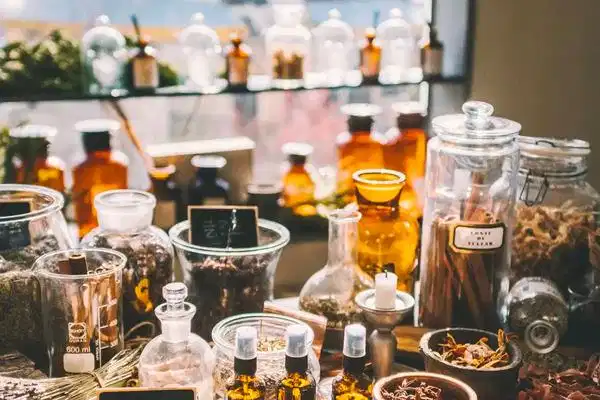 Nhóm hương thảo mộc và gia vị Aromatic Spicy Nhóm hương thảo mộc và gia vị Aromatic Spicy