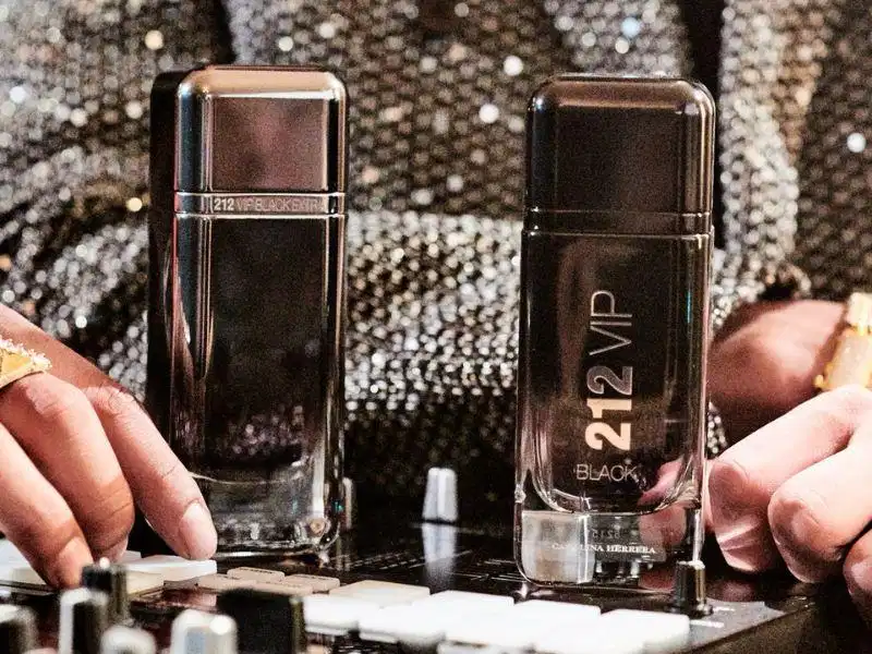 Các phiên bản vỏ chai nước hoa 212 nam độc đáo qua từng giai đoạn