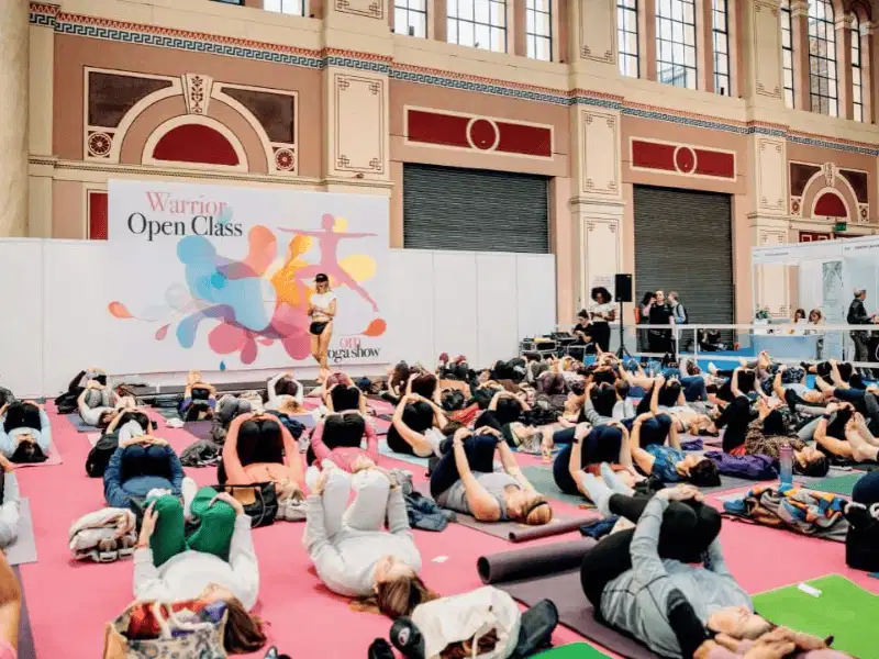 Phòng tập OM Yoga Nguyễn Văn Quá Quận 12 Lớp học yoga truyền thống tại OM Yoga đường Nguyễn Văn Quá