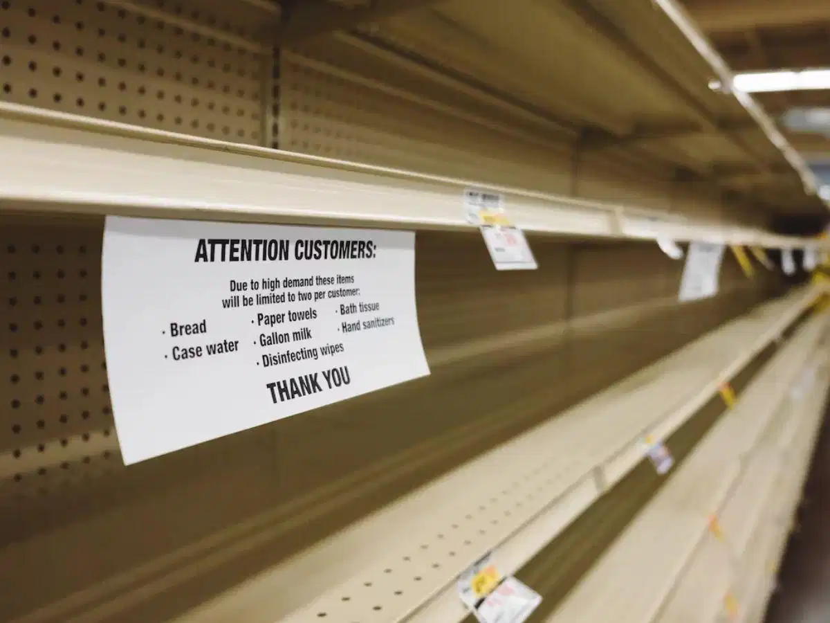 Out of stock là gì? Out of stock biểu thị sản phẩm tạm thời hết hàng trong kho