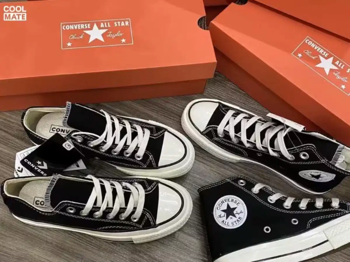 Phân biệt giày Sneaker thật giả qua hộp đựng và tem mác