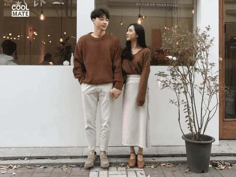 Phối đồ phong cách casual thoải mái khi đi date tại quán cà phê Phối đồ phong cách casual thoải mái khi đi date tại quán cà phê