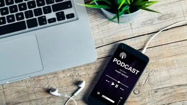 Podcast tiếp thêm động lực cho các bạn trẻ Podcast truyền tải nhiều góc nhìn tích cực tiếp thêm động lực cho người trẻ