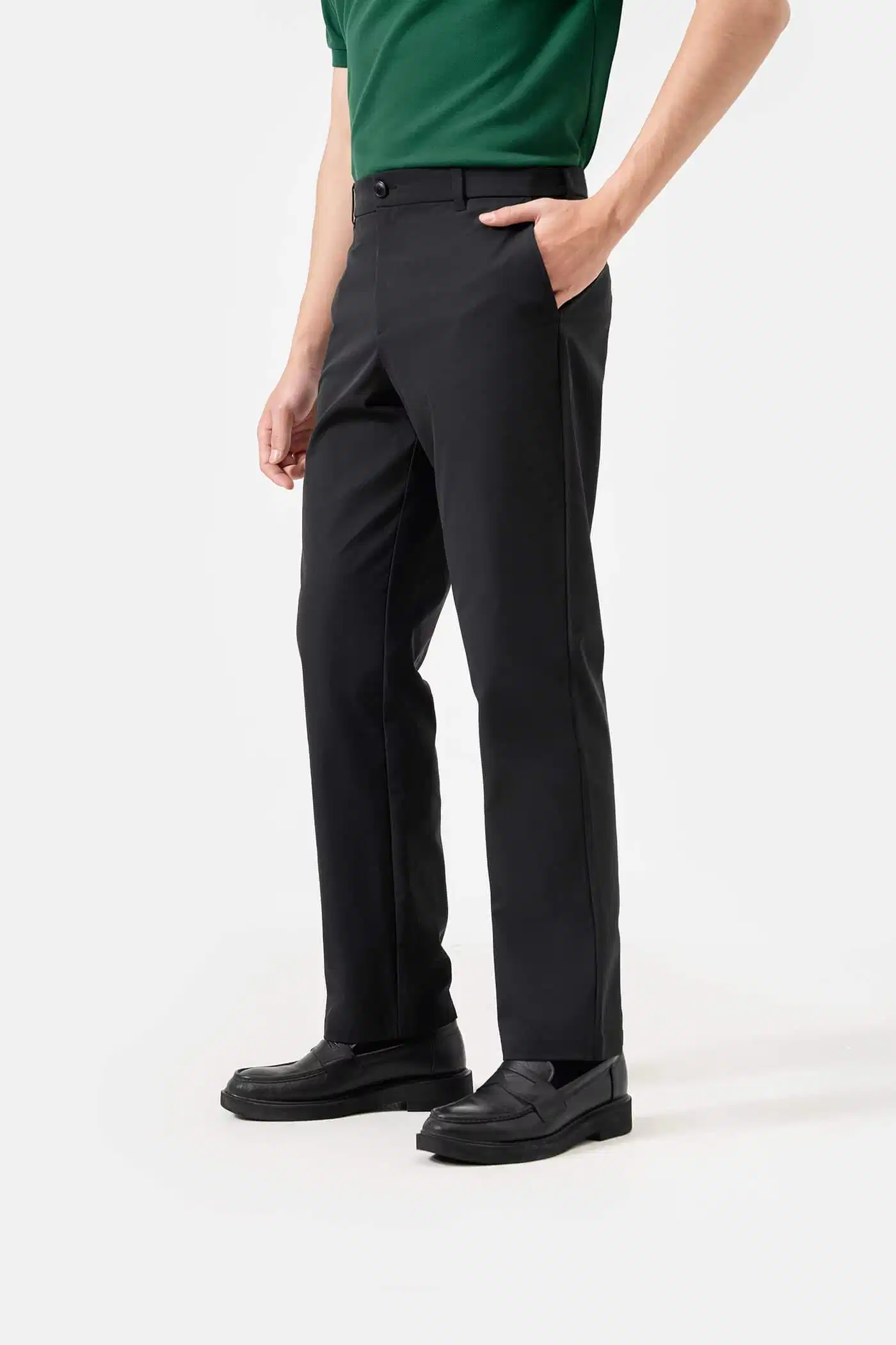 Quần dài kaki màu trung tính dễ phối đồ Quần dài kaki phom straight màu nude trung tính