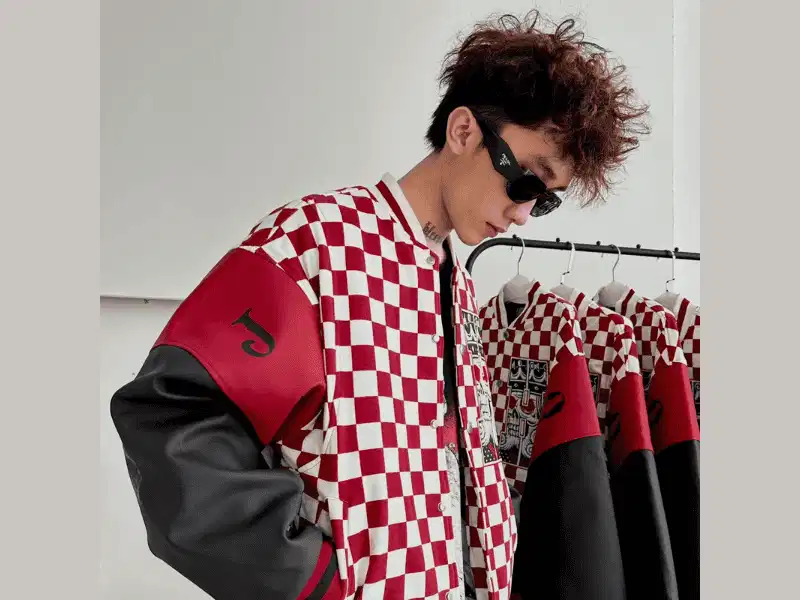 Áo khoác Streetwear Hades với mảng đồ họa ấn tượng Mẫu áo khoác nỉ đồ họa ấn tượng từ Hades