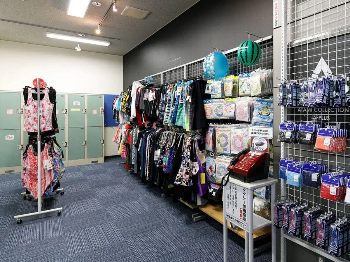 Shop Minh Triết được giới thiệu với các mẫu đồ bơi nữ nhiều màu sắc