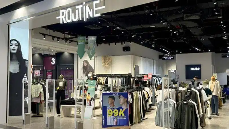 Quần jean nam tối giản từ Routine Quần jean nam tối giản từ Routine