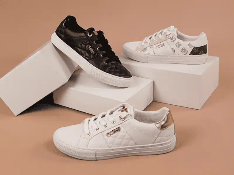 Sneaker nữ phối cùng quần jean Sneaker nữ phối cùng quần jean