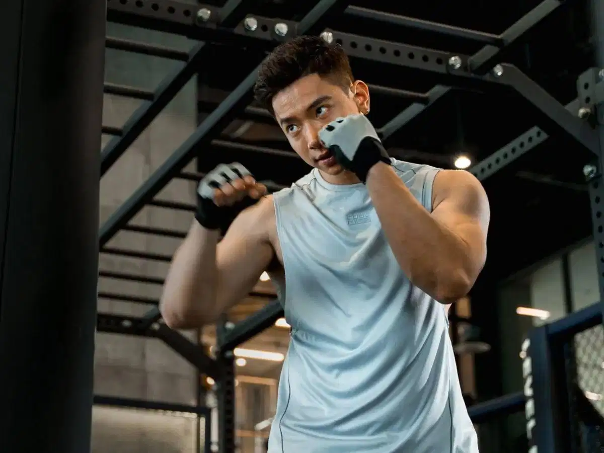 Tác động của tập gym đến sức khỏe người tập Tác động của tập gym đến sức khỏe người tập