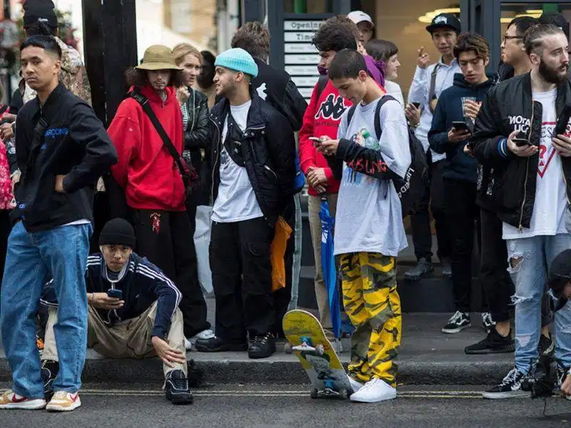 Phong cách thời trang đường phố Streetwear năng động
