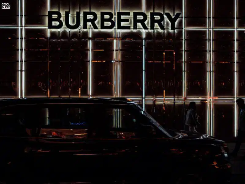 Lịch sử thương hiệu Burberry Cửa hàng và các thiết kế thuở ban đầu của nhà mốt Burberry
