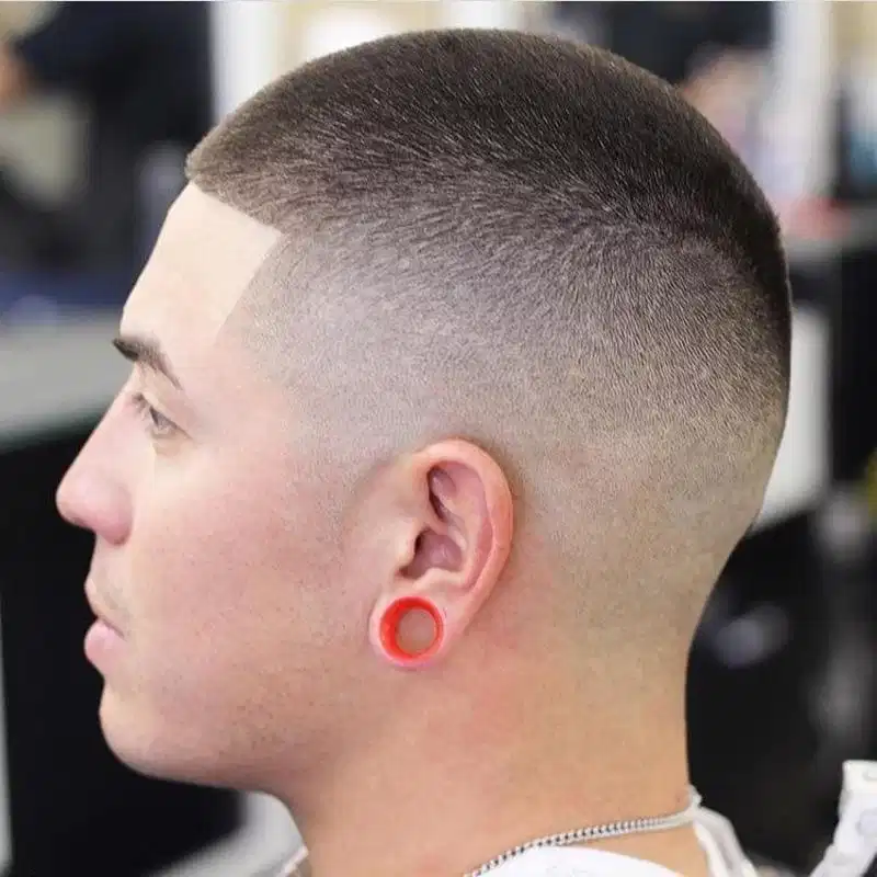 Fade Buzz Cut chuyển tiếp êm ái