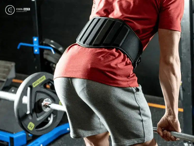 Ứng dụng đai lưng tập gym nam Sử dụng đai lưng trong các bài tập tạ nặng