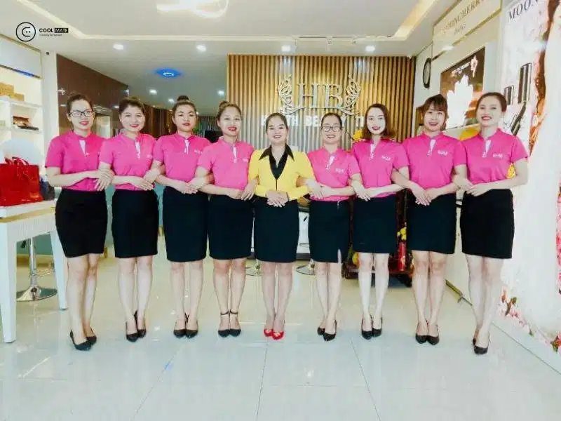 Đồng phục HB Beauty Áo thun polo đen phối hồng từ HB Beauty