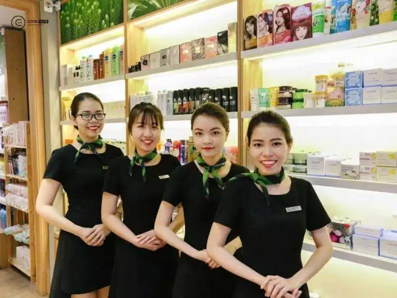 Đồng phục Beauty Garden Đồng phục váy liền kết hợp khăn cổ của Beauty Garden