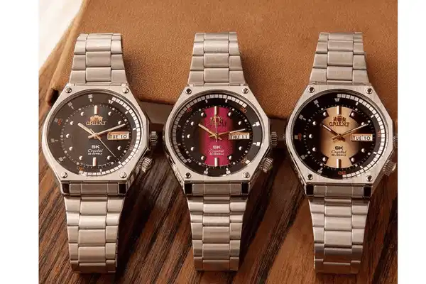 Orient SK Mặt Lửa RA-AA0B02R19B Orient SK mặt lửa RA-AA0B02R19B vỏ thép góc cạnh