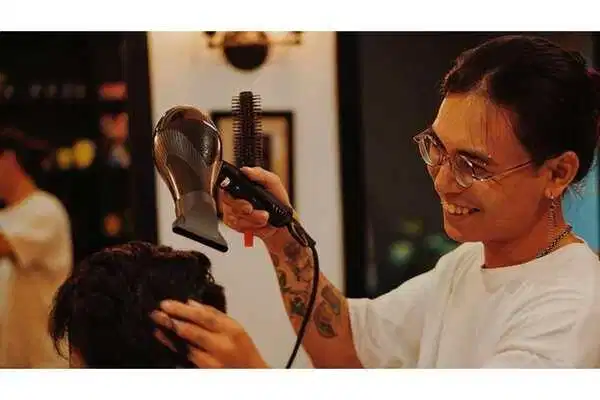 Trải nghiệm dịch vụ chăm sóc tóc và râu chuyên nghiệp