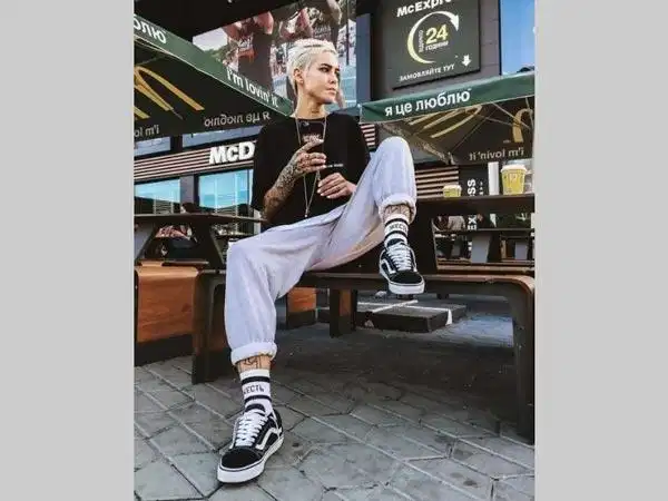 Trap girl với phong cách thời trang năng động và mạnh mẽ