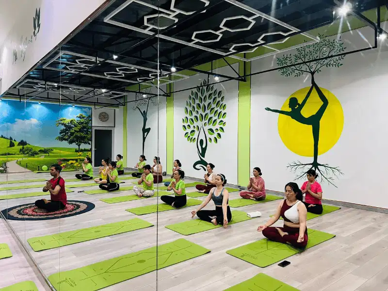 Không gian phòng tập Lalita Yoga Quận 12 Không gian phòng tập rộng rãi và trang bị thảm tập tại Lalita Yoga Quận 12