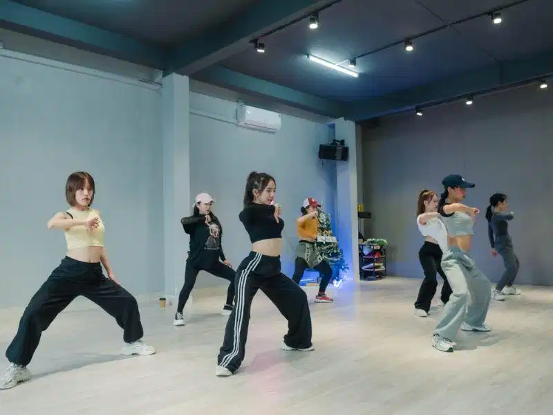 Lớp học nhảy vũ đạo chuyên nghiệp tại Trung tâm TDT Event