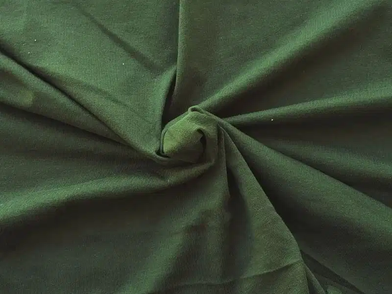 Vải Combed Ring-Spun Cotton có dễ nhăn không? Thực tế về độ nhăn của chất liệu vải combed ring-spun cotton