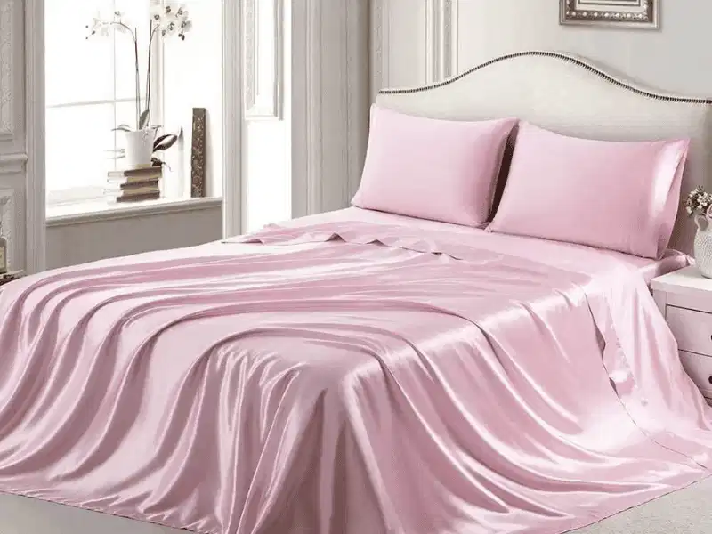 Vải satin thường được dùng trong chăn ga gối đệm Vải satin thường được dùng trong chăn ga gối đệm