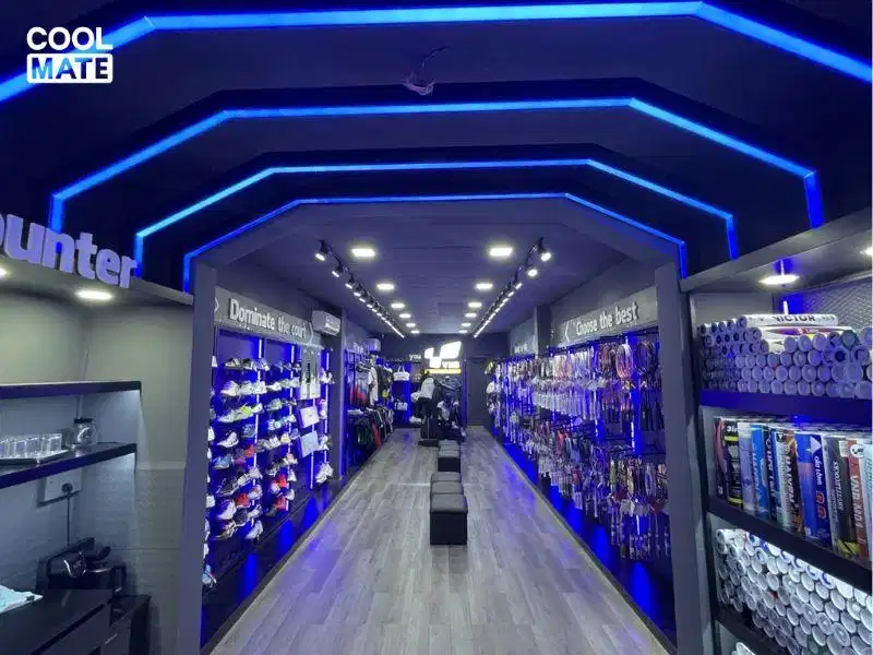 VNB Sports Cửa hàng VNB Sports trưng bày đồ thể thao chuyên dụng