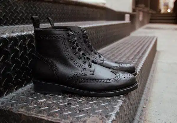 Wingtip Boot là gợi ý hoàn hảo cho chàng trai thấp bé Wingtip Boot là gợi ý hoàn hảo cho chàng trai thấp bé