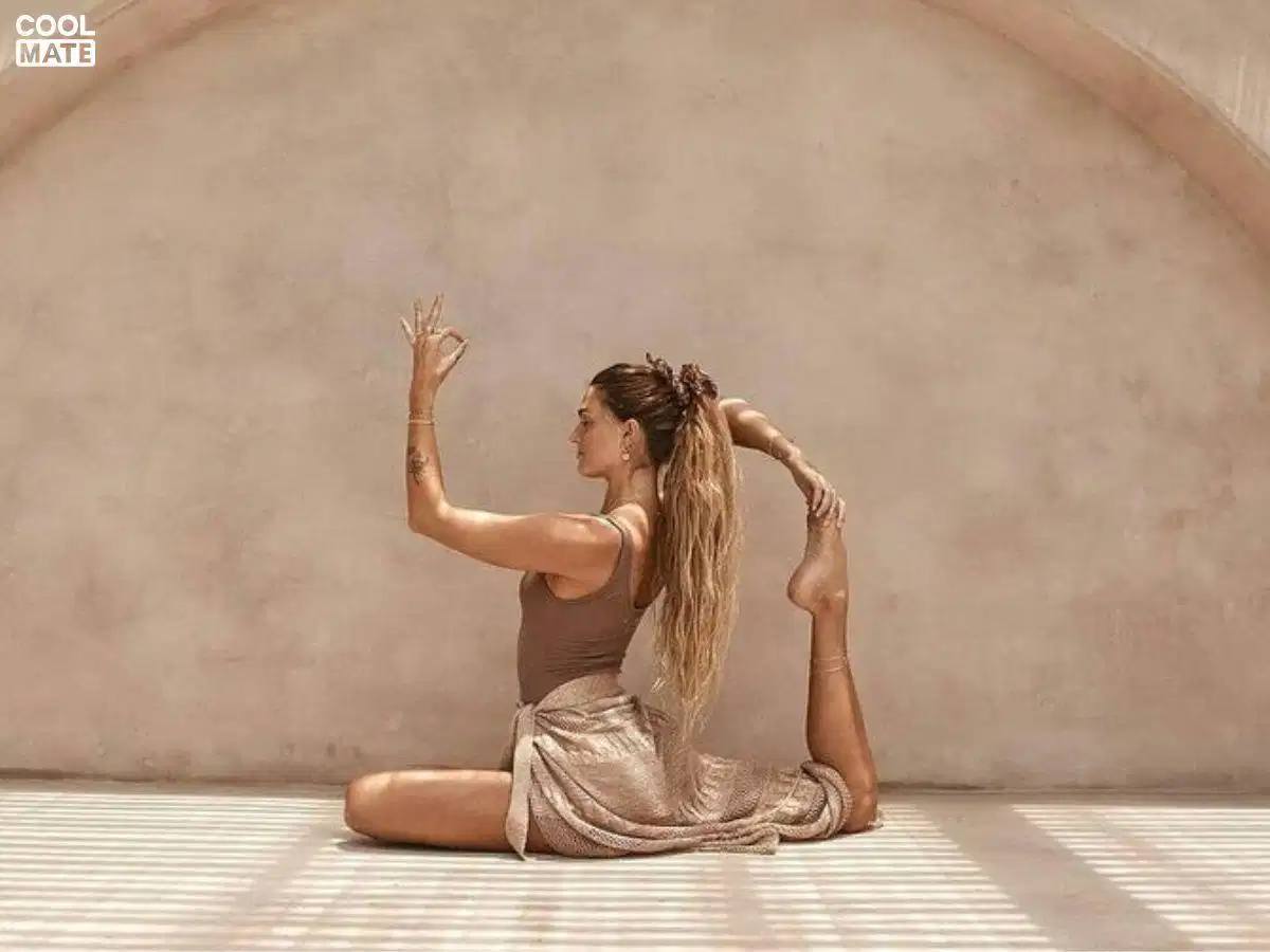Yoga là phương pháp để rèn luyện sức khỏe và khám phá bản thân Yoga là phương pháp để rèn luyện sức khỏe và khám phá bản thân